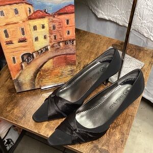 Bella Vita Black Satin Heels